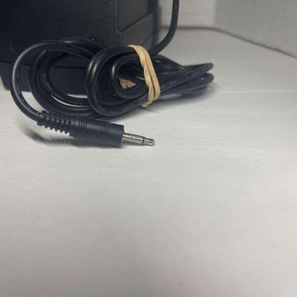 Bose Companion 2 Series Multimedia Speaker System (Black) - Tested 4 Speakers - Picture 7 of 10